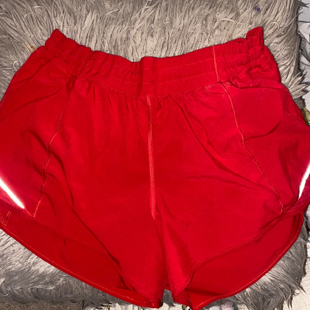 lululemon hotty hot shorts